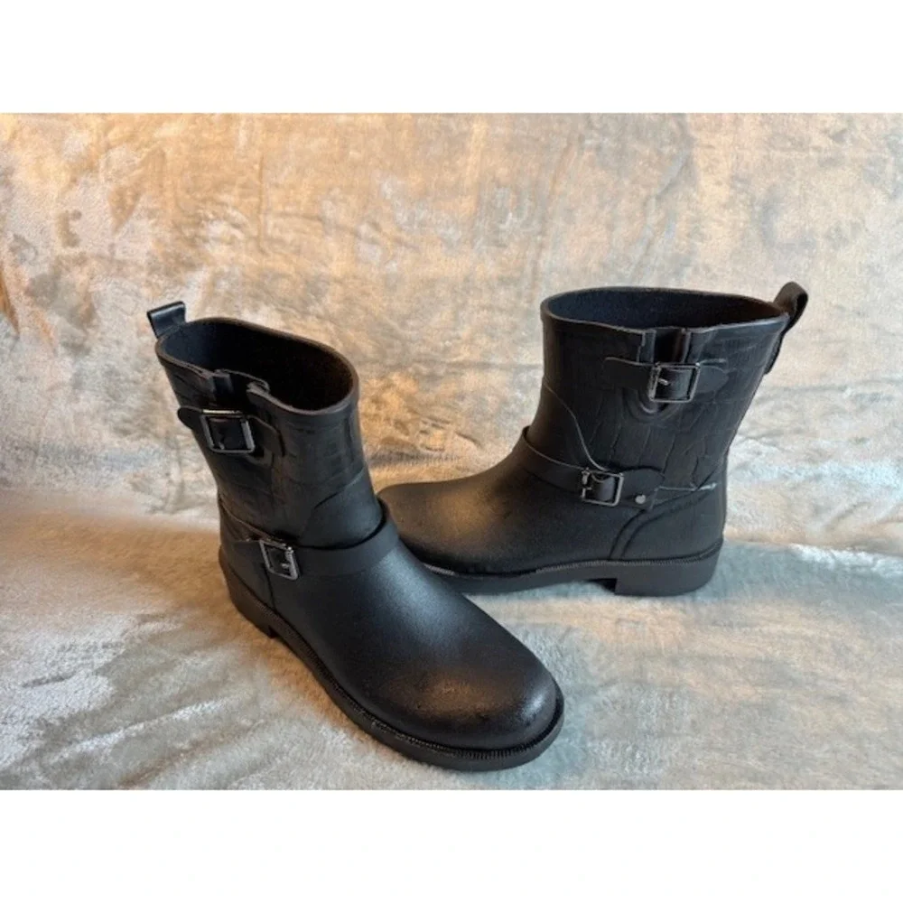Shoe Dazzle Rain Boots Women's‎ Size 8 Black